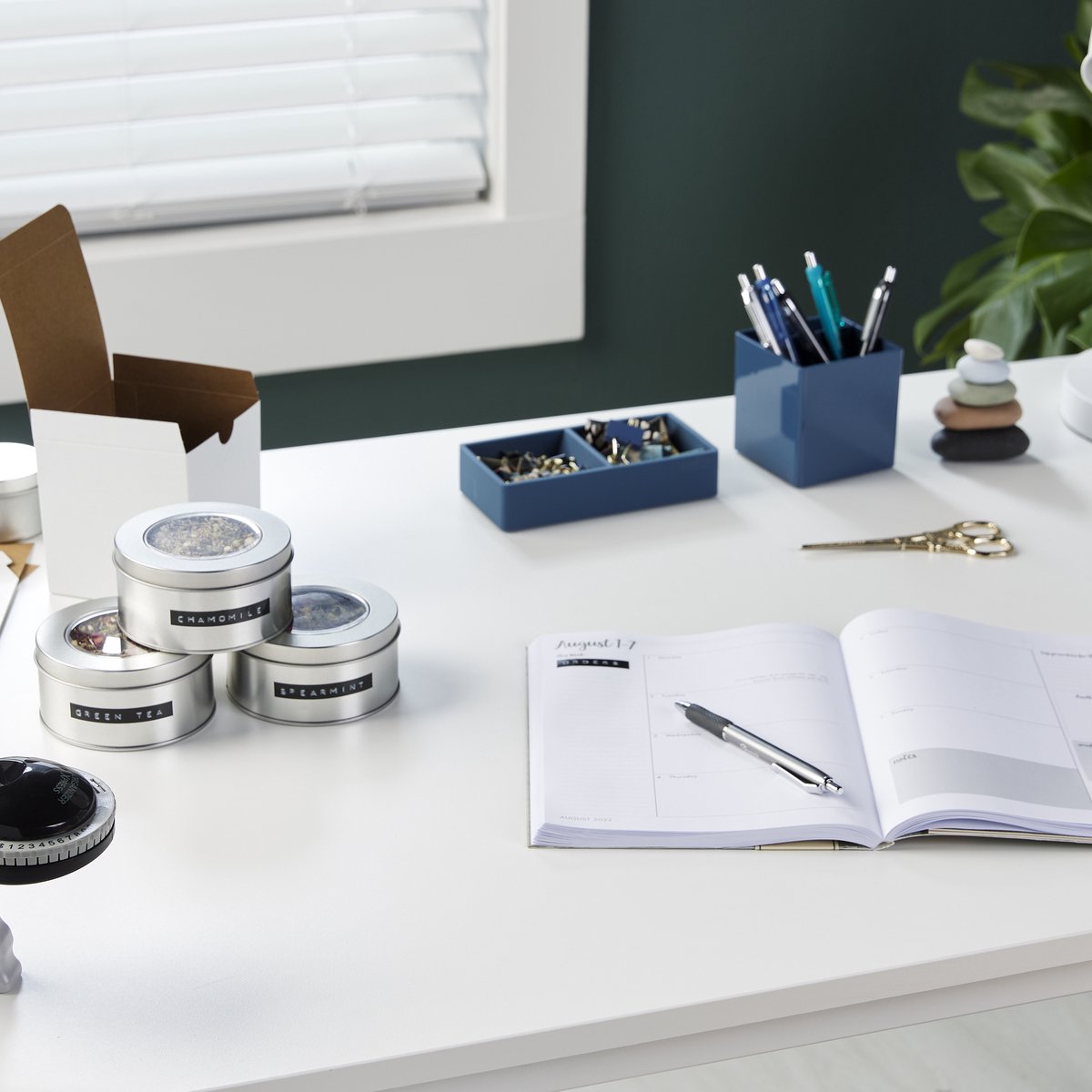 DYMO Omega labelmaker voor reliëfdruk — gebruikt