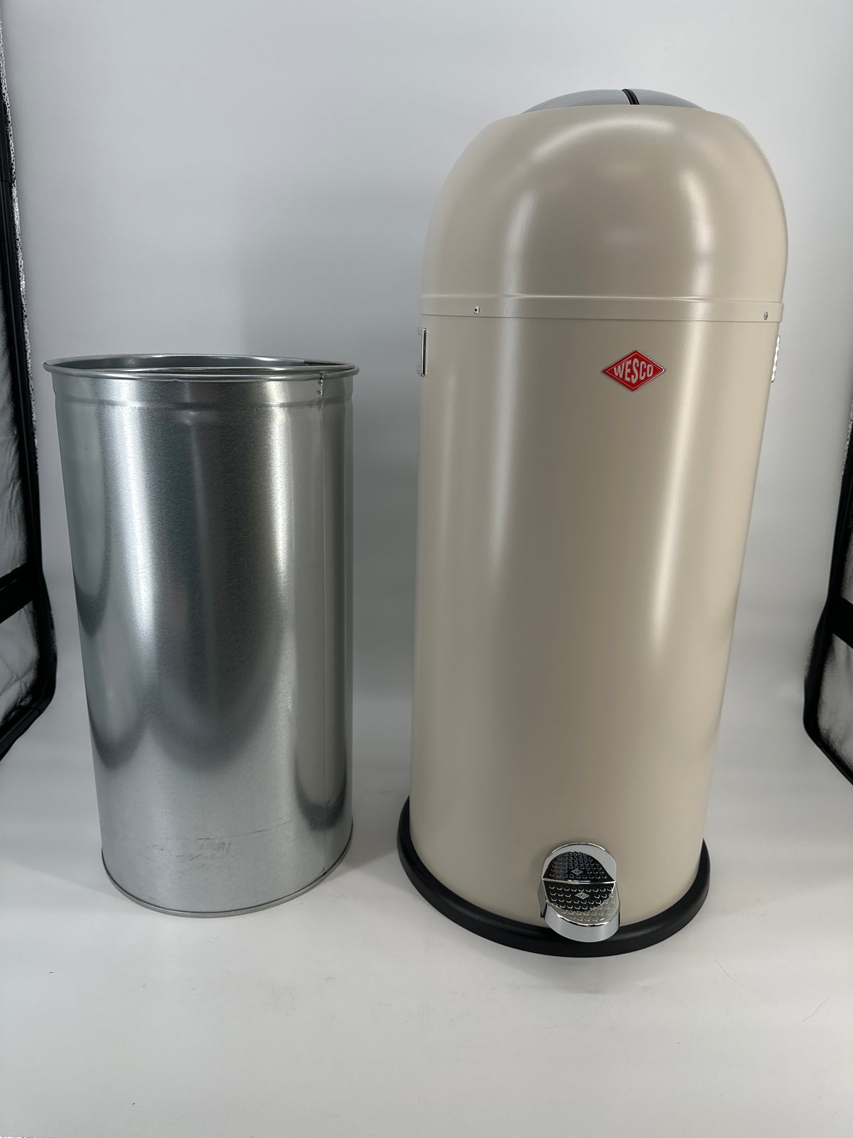 WESCO Kickmaster Maxi Prullenbak 40 Liter — nieuw
