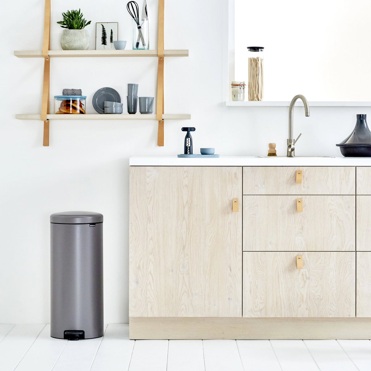Brabantia NewIcon Prullenbak 30 liter — nieuw