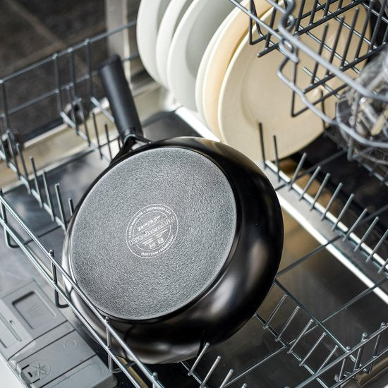 KitchenAid Classic Forged Aluminium koekenpan ø24cm zwart — Zeer goed
